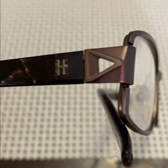 Helium Woman Frame - Picture 11 of 11